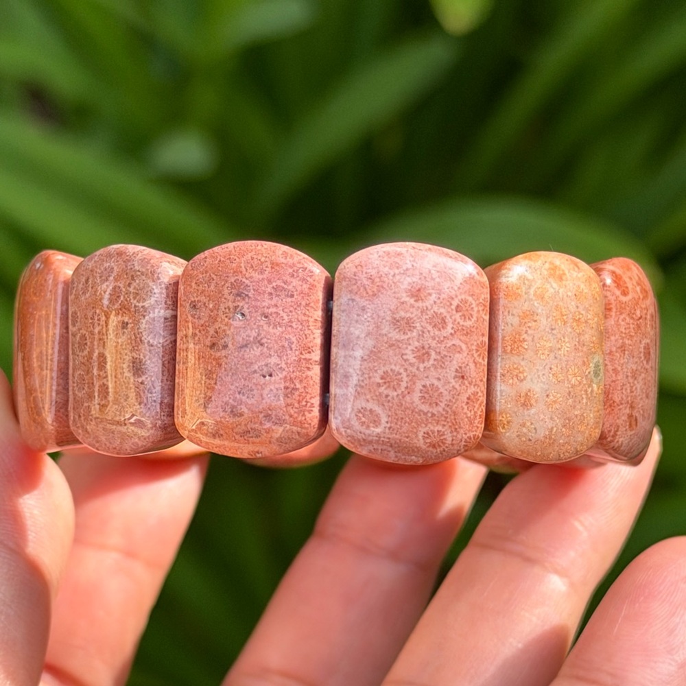 Stretchable‎ pink coral jade soft bangle 0415